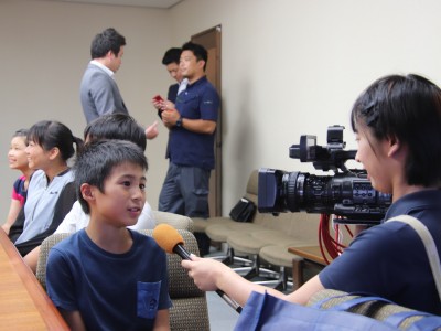 ９月度　鈴木康友名誉団長へ、はままつ少年の船の報告