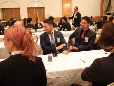 4月度例会「出向大討論会」