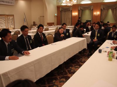4月度例会「出向大討論会」
