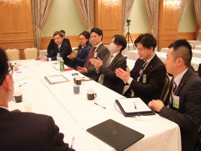 4月度例会「出向大討論会」