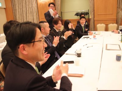 4月度例会「出向大討論会」