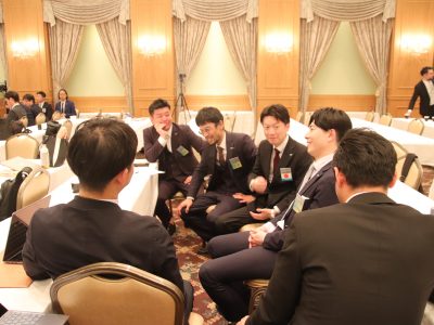 4月度例会「出向大討論会」
