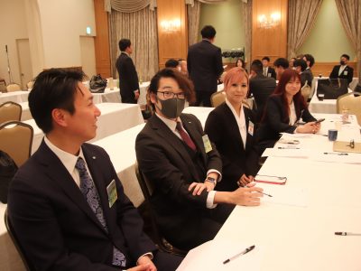 4月度例会「出向大討論会」